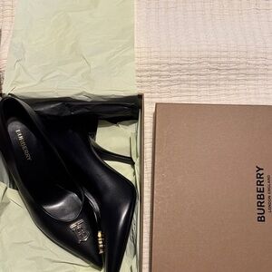 Burberry Black Leather Heels with Logo Detail